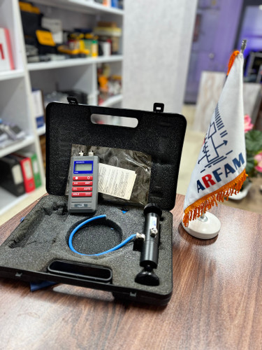 مانومتر اختلاف فشار دیجیتال Digitron P200 H به همراه پمپ کالیبراسیون